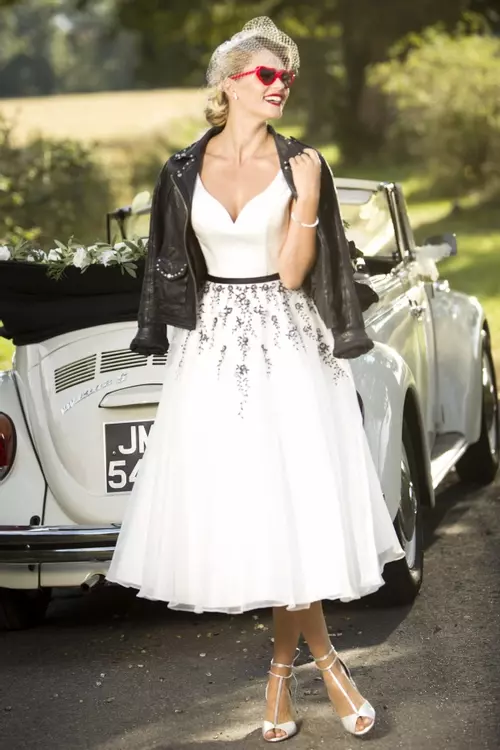 Black and white best sale tea length wedding dresses